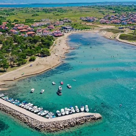 Apartment Apartments By The Sea Privlaka, Zadar - 666 *