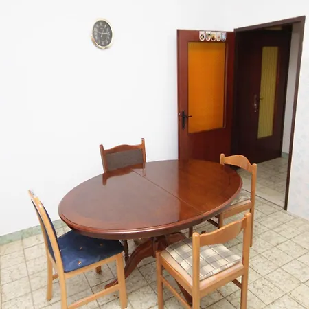 Apartments By The Sea Privlaka, Zadar - 666 Apartment Privlaka (Zadar)